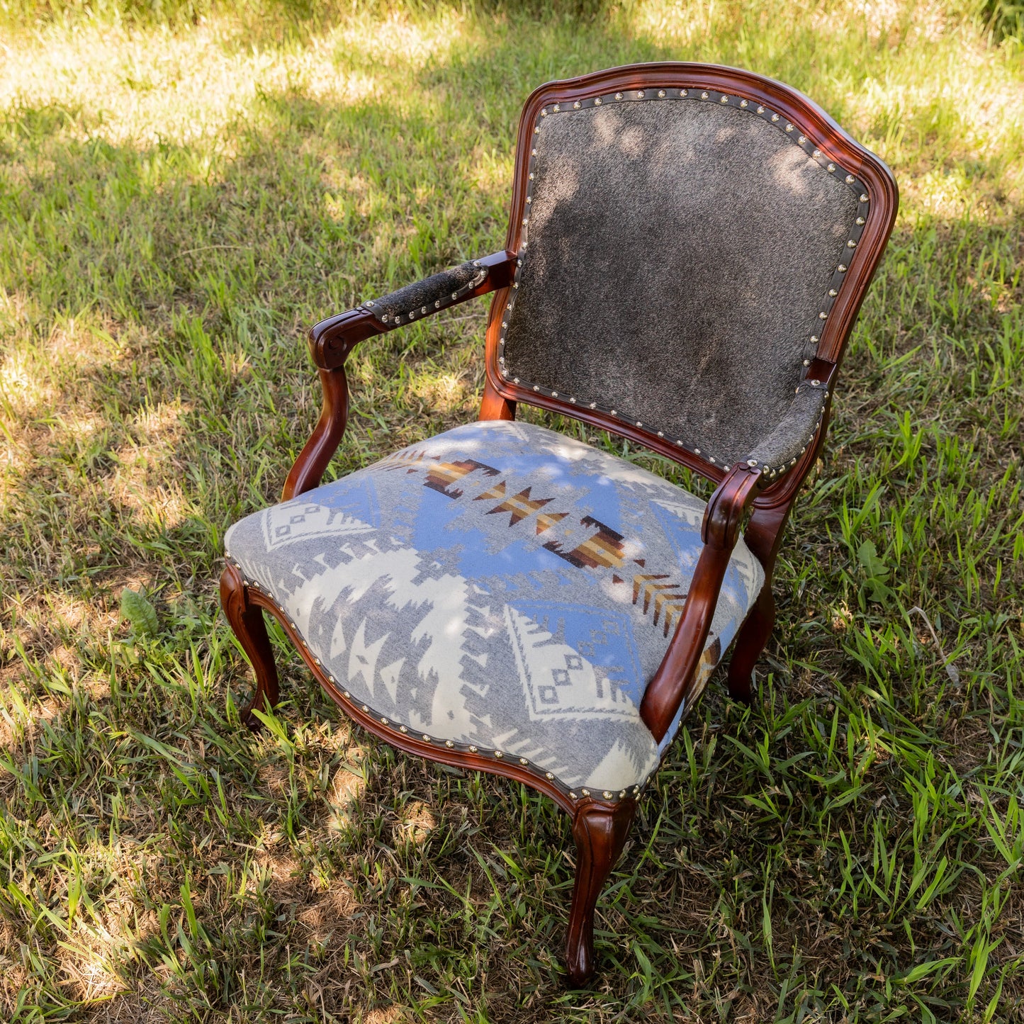 Pendleton® Silver Bark & Grey Hair-on-Hide Accent Chair – Rustic Western Armchair