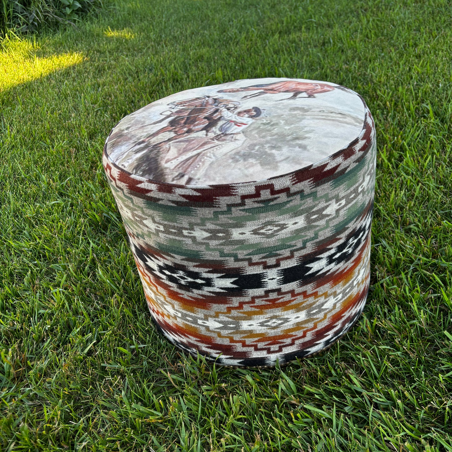 Side angle view of Western-style ottoman outdoors